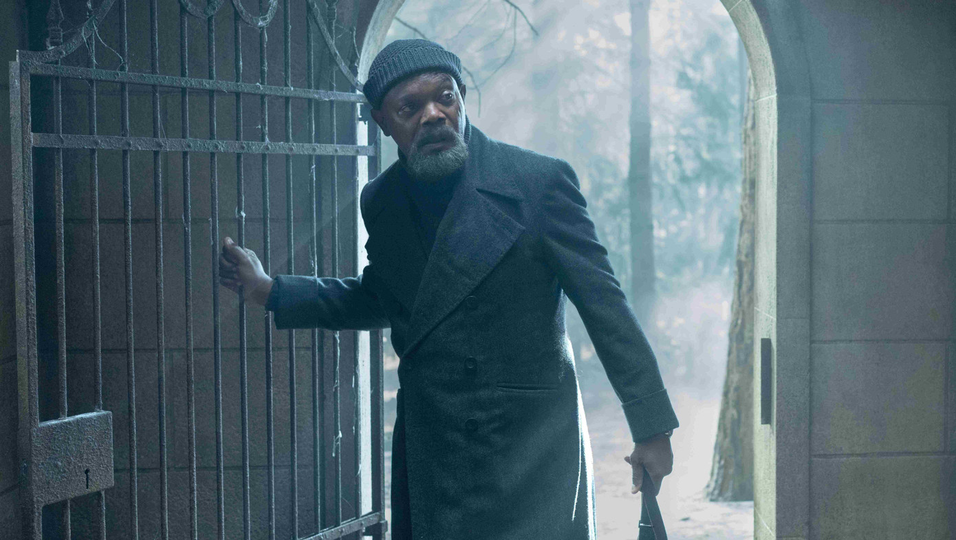 Chẳng còn một siêu anh hùng nào đồng hành, liệu Nick Fury sẽ giải quyết mối hiểm họa từ các Skrull như thế nào?