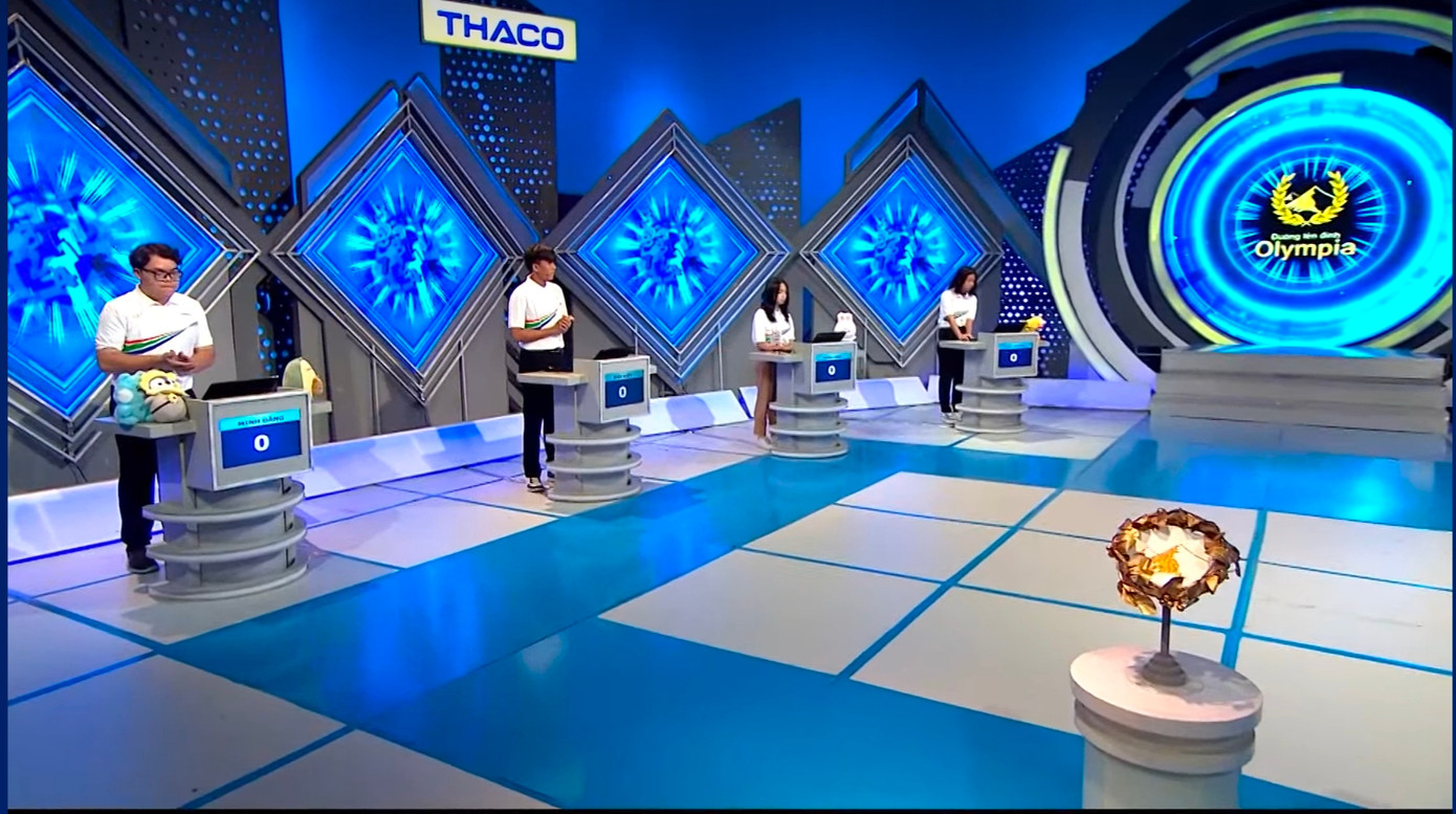 Các thí sinh có phần thi Khởi động đầy suôn sẻ. Các thí sinh có phần thi Khởi động đầy suôn sẻ.