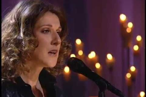 Celine Dion biểu diễn tưởng nhớ các nạn nhân trong cuộc khủng bố 11/9/2001.