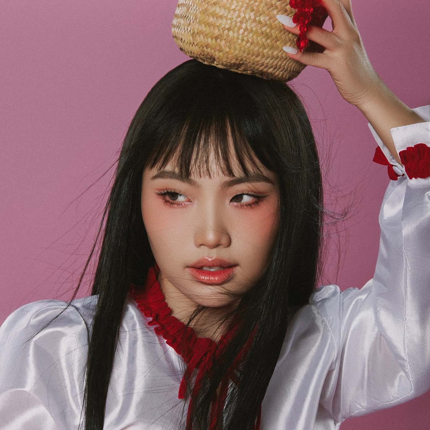 Không chỉ nhan sắc, phong cách thời trang của cô nàng cũng có nhiều sự thay đổi.