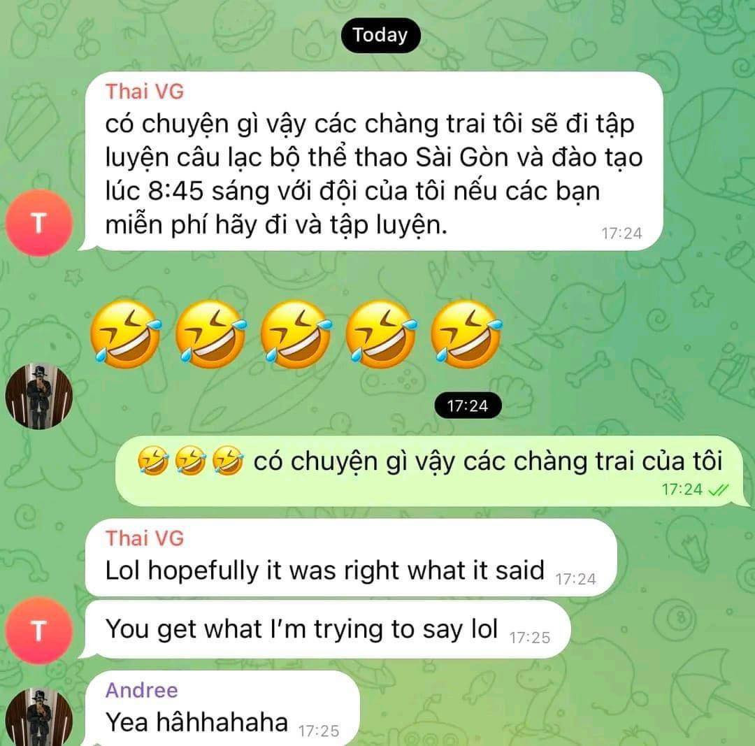 Đoạn tin nhắn rủ rê đi tập luyện của nam rapper khiến nhiều người bật cười.