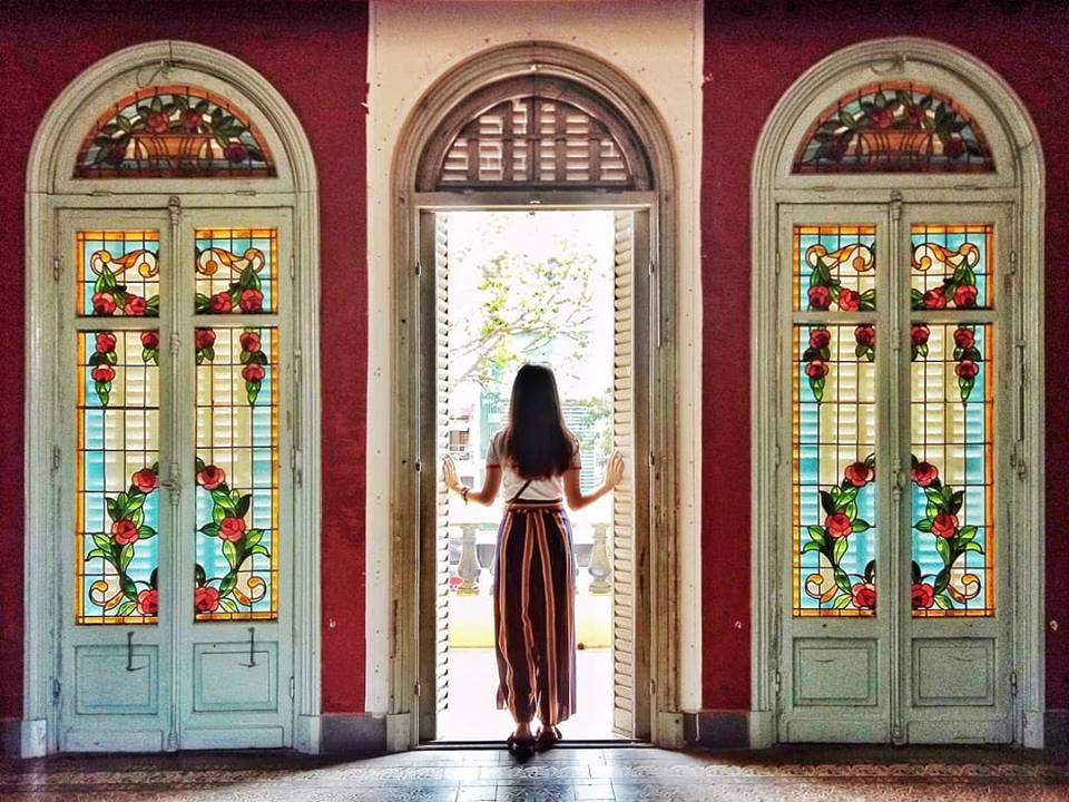 Những góc check-in với kiến trúc đối xứng giúp cho bức ảnh cân xứng hơn nhiều. (Nguồn: 24h) Những góc check-in với kiến trúc đối xứng giúp cho bức ảnh cân xứng hơn nhiều. (Nguồn: 24h)