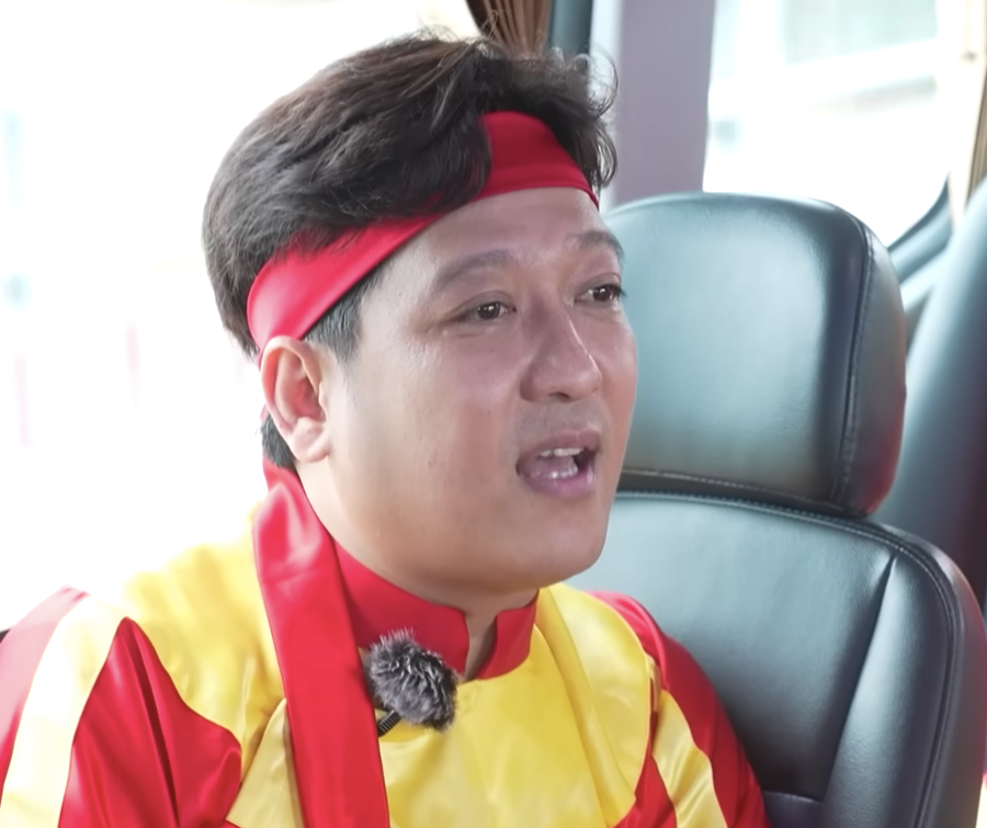 Trường Giang luôn cố gắng chỉ dạy đàn em trong quá trình hoạt động nghệ thuật.