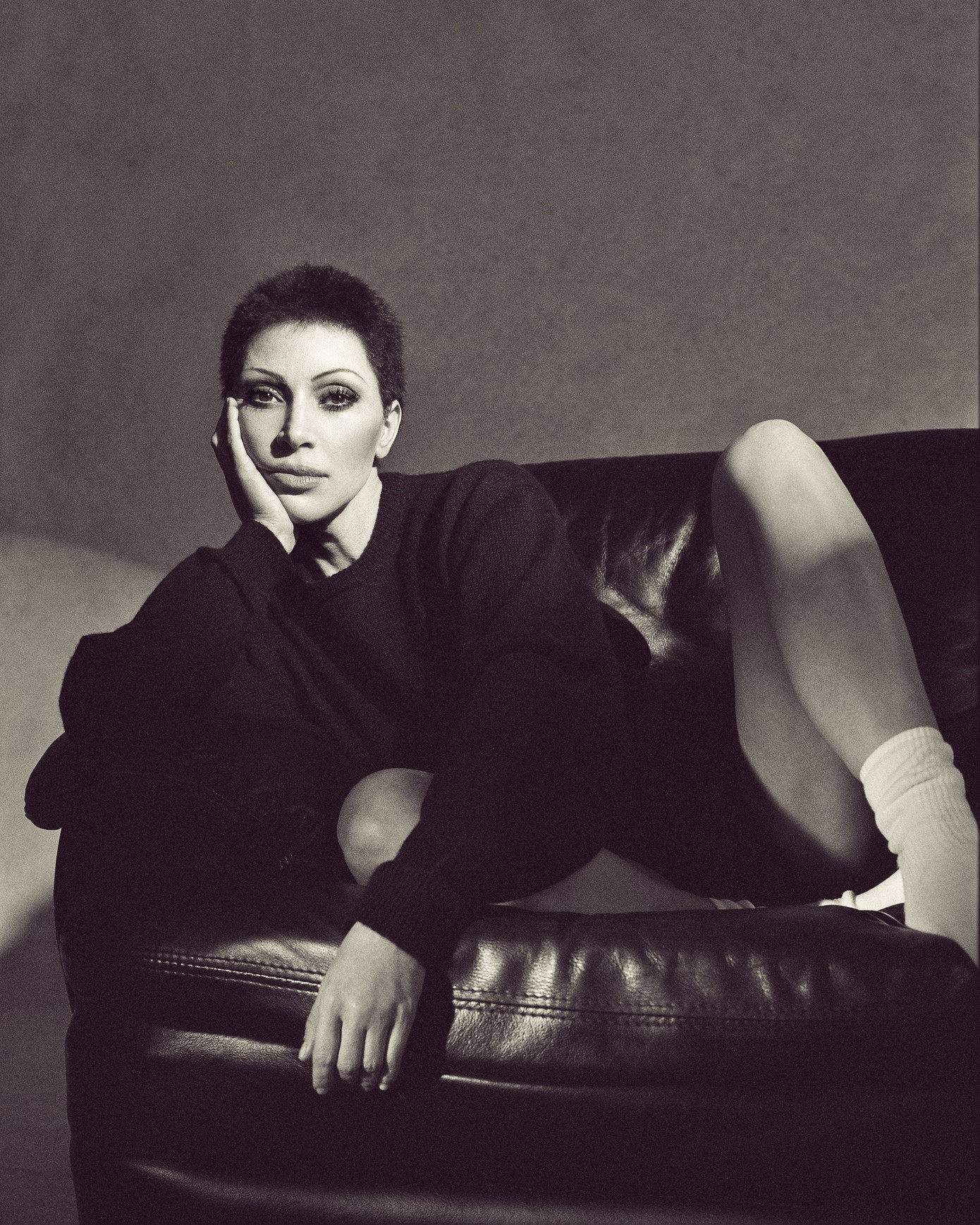 Ngôi sao truyền hình thực tế thử sức với tạo hình mới lạ. Ngôi sao truyền hình thực tế thử sức với tạo hình mới lạ.