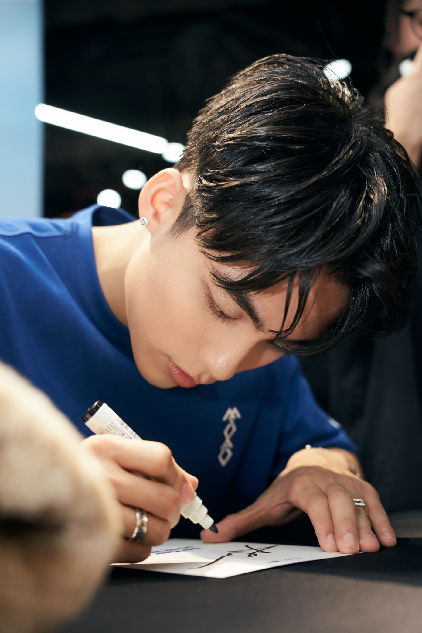 Nhan sắc ngày càng &quot;keo lỳ&quot; của giọng ca Gen Z.