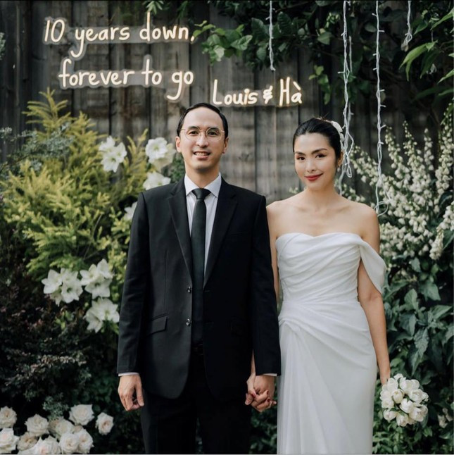 Sau khi quyết định kết hôn, Hà Tăng &quot;vắng mặt&quot; trong hầu hết các hoạt động nghệ thuật.