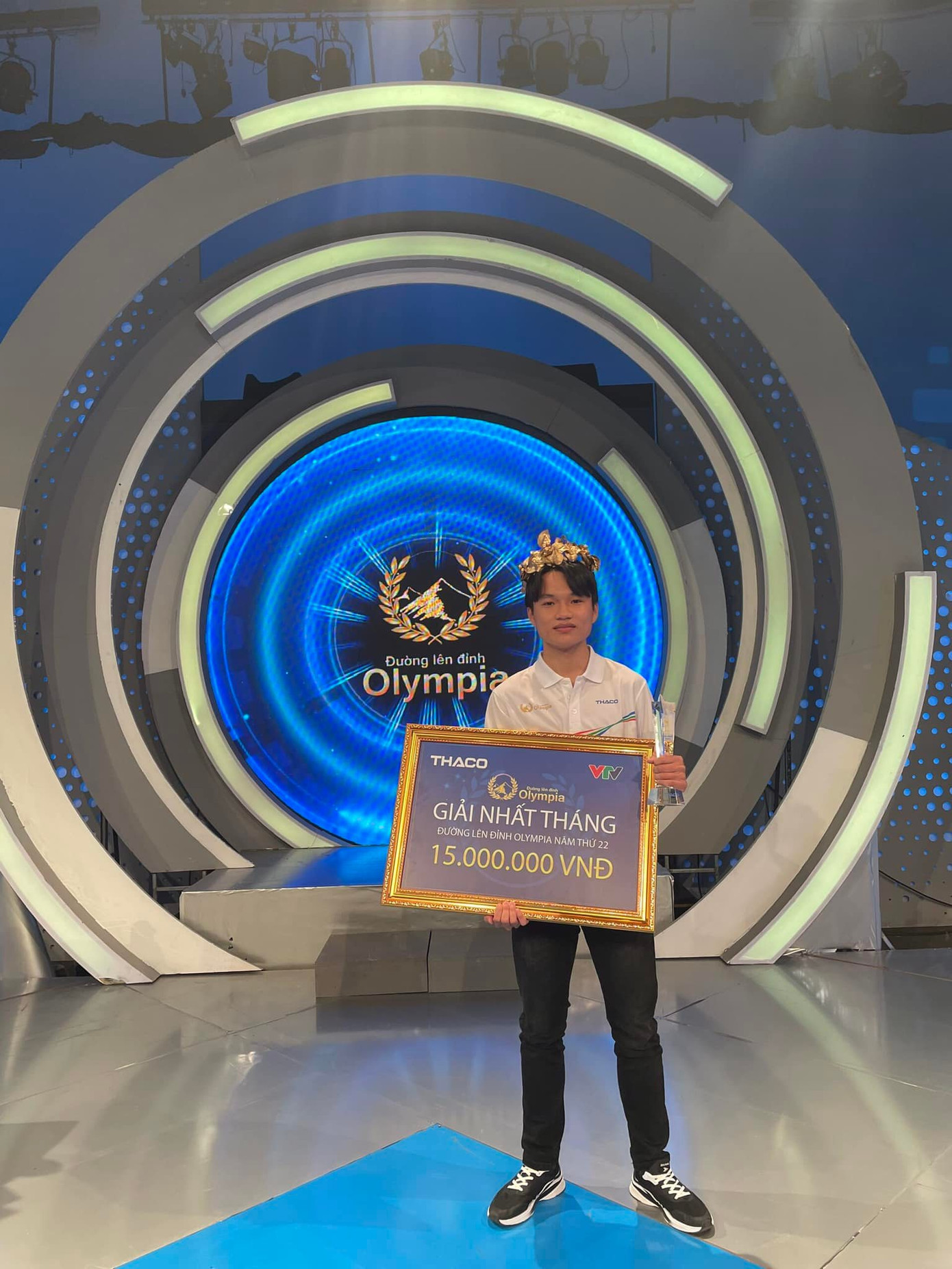 Cậu bạn từng giành được giải nhất Tuần và Tháng trong cuộc thi Đường lên đỉnh Olympia.