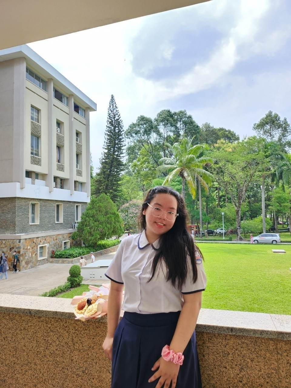 Thảo Vy chưa chắc chắn có thể đậu nguyện vọng 1. Thảo Vy chưa chắc chắn có thể đậu nguyện vọng 1.