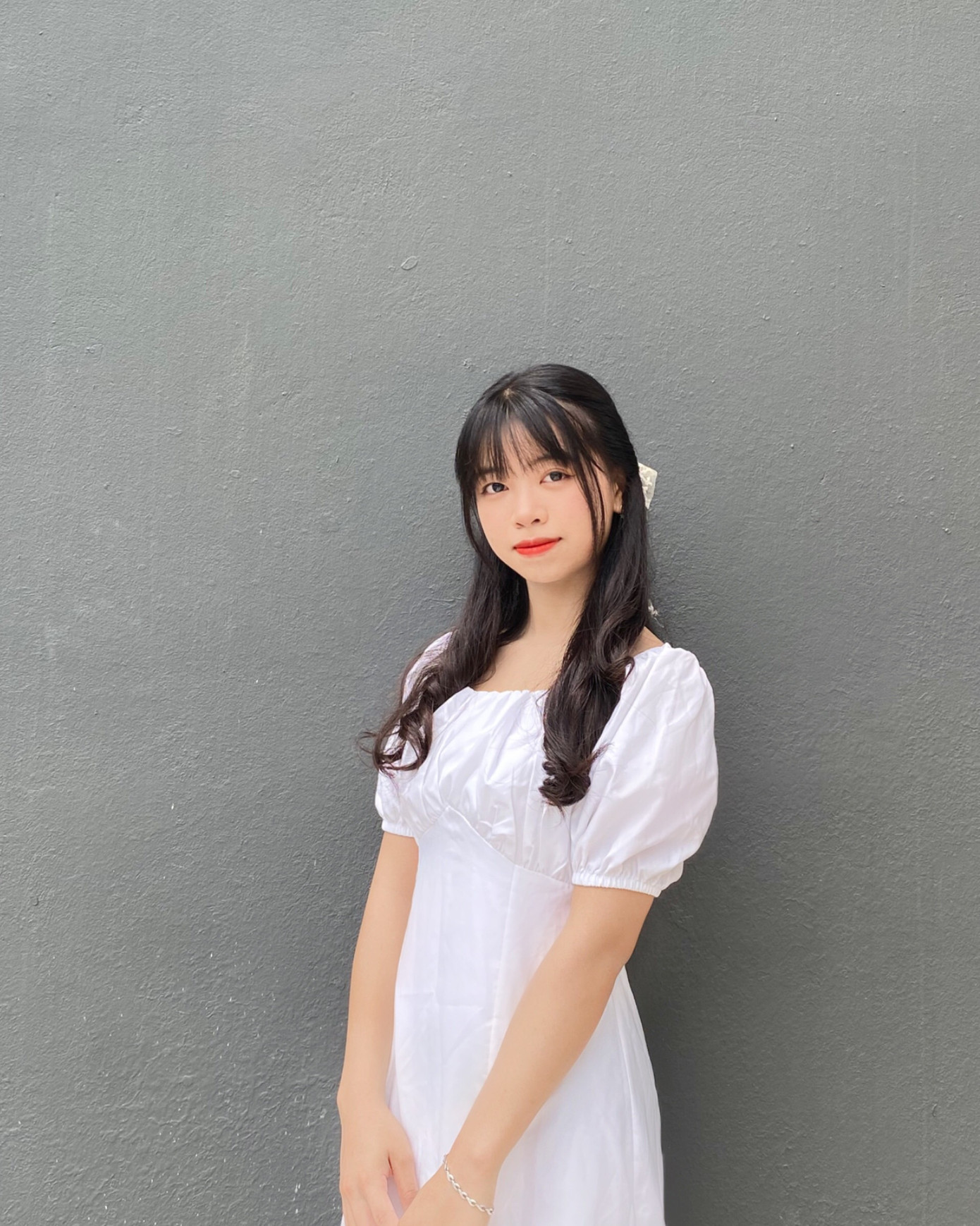 Thanh Nga tuyển thẳng vào Đại học nhờ thành tích cao trong học tập. Ảnh: NVCC