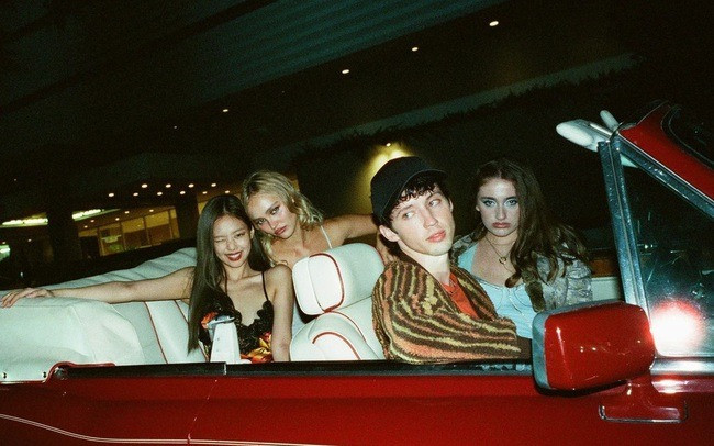 The Idol sở hữu dàn cast đáng mơ ước với Jennie (BLACKPINK), Troye Sivan, Lily Rose-Deep.
