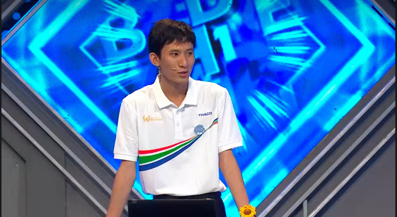 Đăng Khoa có lợi thế khi trả lời chính xác từ khóa Vượt chướng ngại vật. Đăng Khoa có lợi thế khi trả lời chính xác từ khóa Vượt chướng ngại vật.