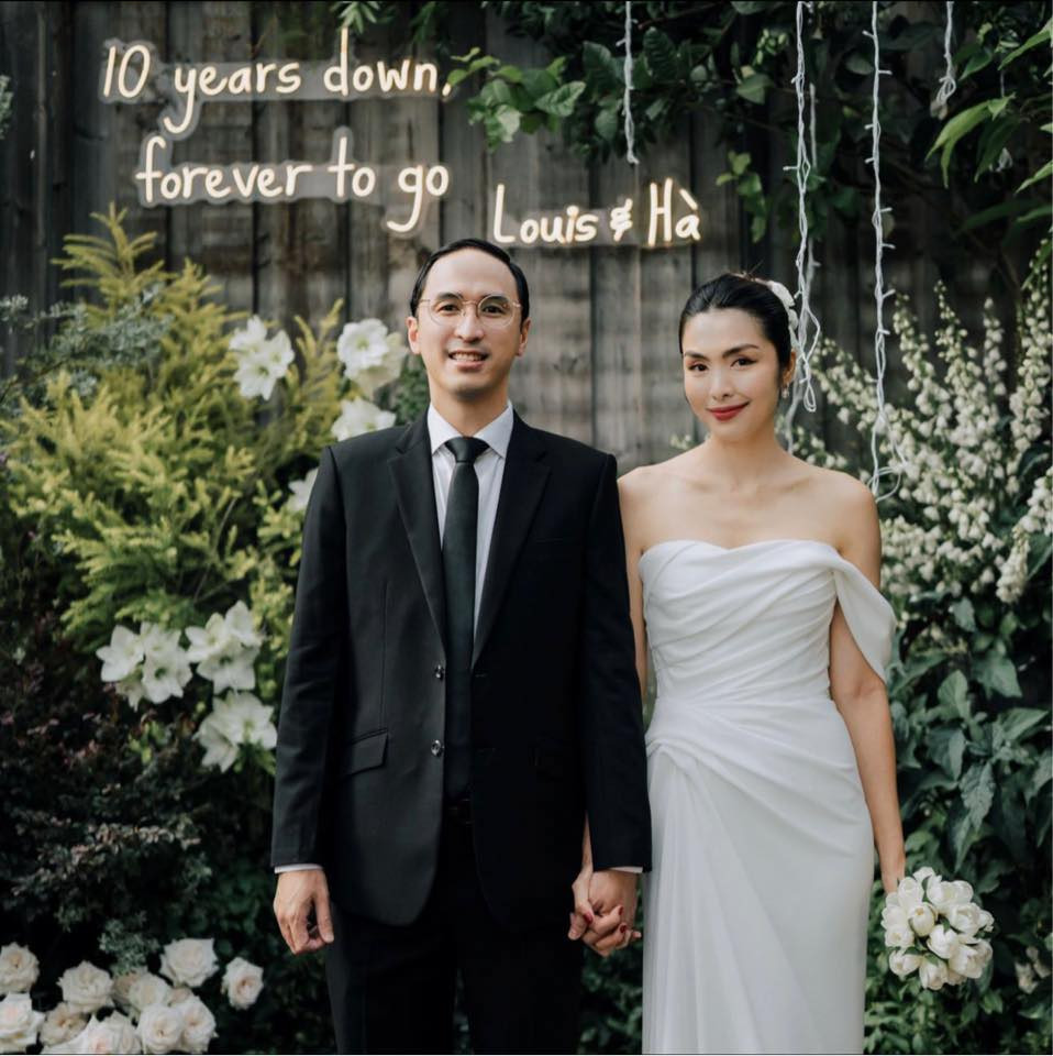 Sau khi kết hôn, nữ diễn viên lựa chọn rời xa các hoạt động nghệ thuật. Sau khi kết hôn, nữ diễn viên lựa chọn rời xa các hoạt động nghệ thuật.