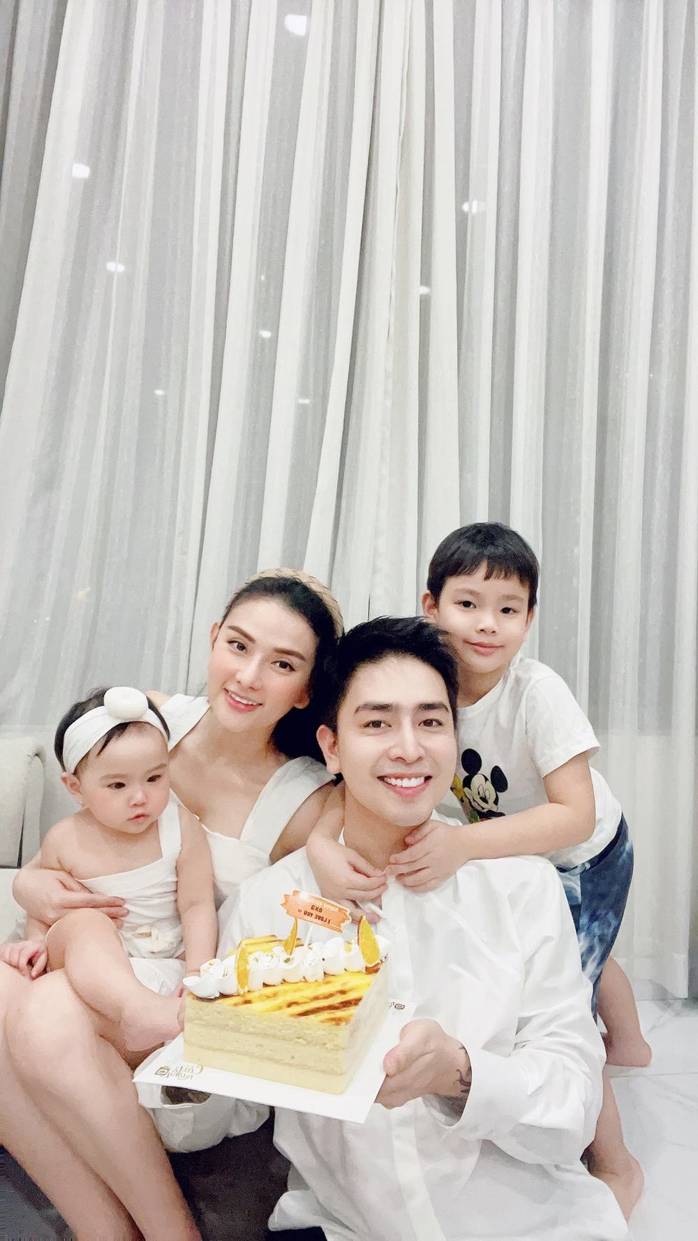 Ngoài hoạt động nghệ thuật, Thu Thủy còn có sự nghiệp kinh doanh ổn định.