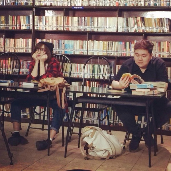 Mình Yêu Nhau Đi đã giúp Bích Phương thắng 3 giải thưởng trong 7 hạng mục được đề cử tại Zing Music Awards năm 2014. Mình Yêu Nhau Đi đã giúp Bích Phương thắng 3 giải thưởng trong 7 hạng mục được đề cử tại Zing Music Awards năm 2014.