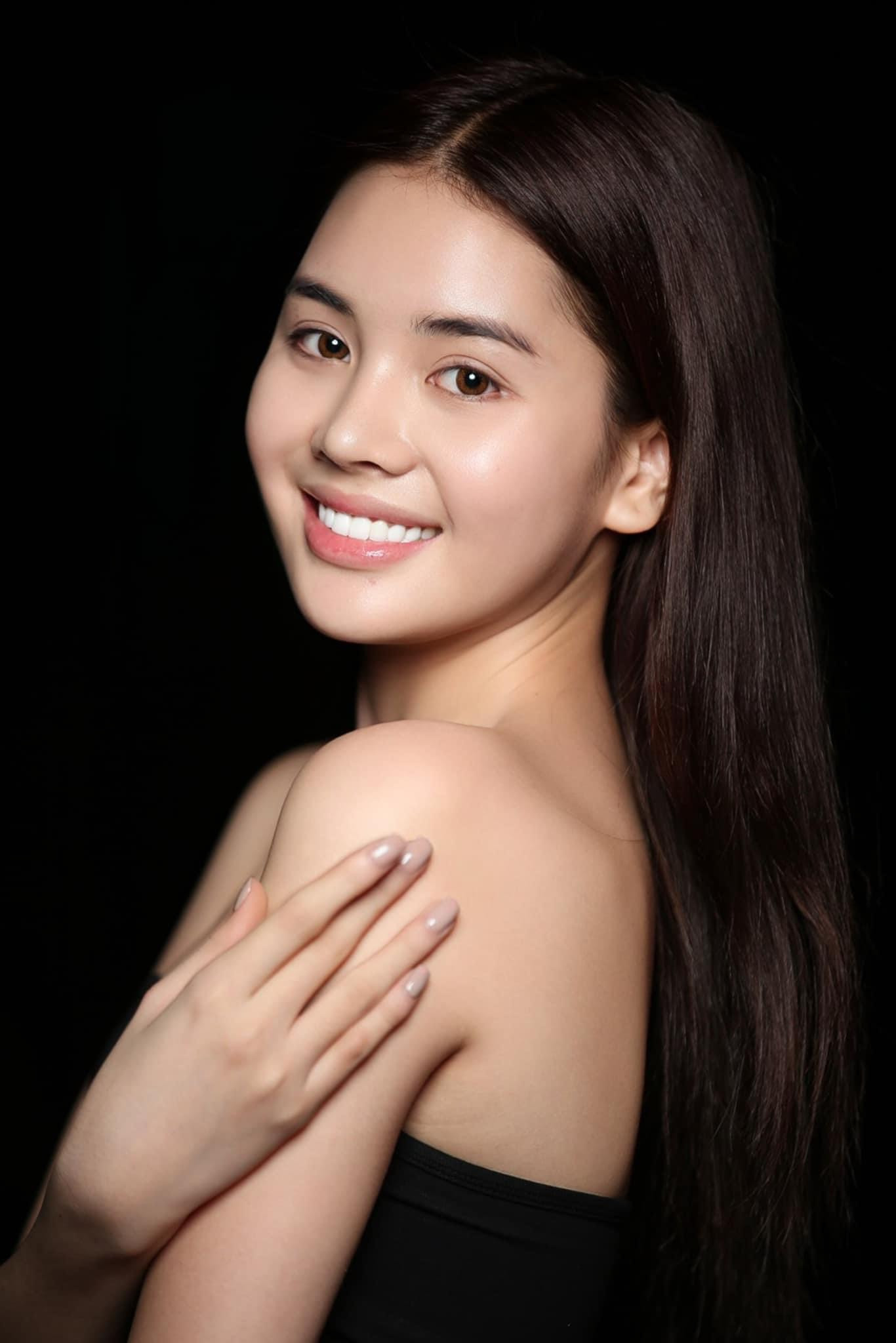 Người đẹp có vẻ đẹp vạn người mê trong phần thi mặt mộc. Người đẹp có vẻ đẹp vạn người mê trong phần thi mặt mộc.