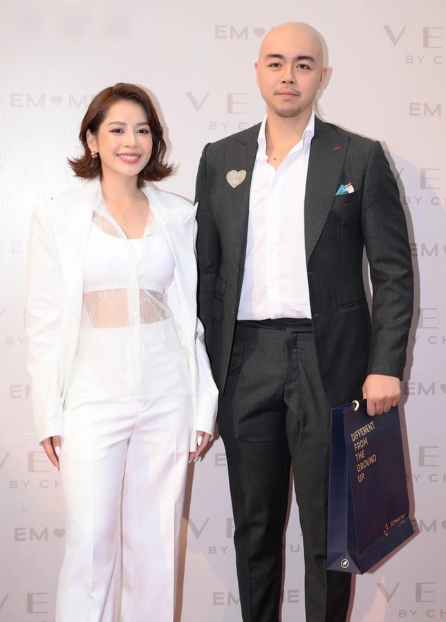 Chi Pu chuyển hướng sang lĩnh vực kinh doanh với thương hiệu thời trang độc quyền. Chi Pu chuyển hướng sang lĩnh vực kinh doanh với thương hiệu thời trang độc quyền.