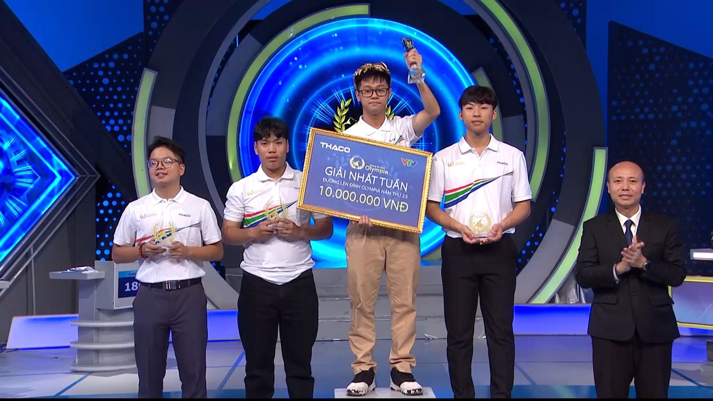Đồng Minh Dương giành chiến thắng với 255 điểm. Nguồn: Fanpage Đường Lên Đỉnh Olympia Đồng Minh Dương giành chiến thắng với 255 điểm. Nguồn: Fanpage Đường Lên Đỉnh Olympia