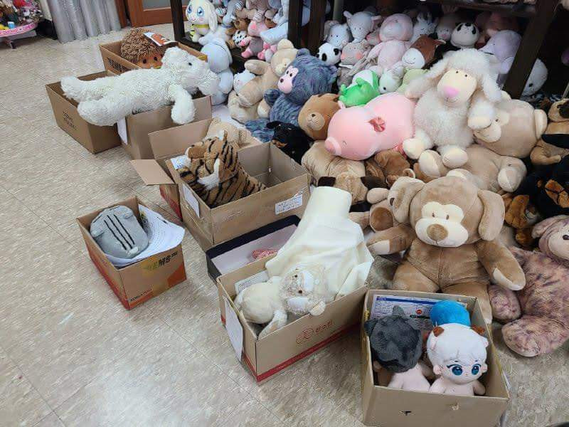 Những bạn thú bông được đưa đến bệnh viện để chăm sóc sức khỏe. (Ảnh: FB Thông tin Hàn Quốc) Những bạn thú bông được đưa đến bệnh viện để chăm sóc sức khỏe. (Ảnh: FB Thông tin Hàn Quốc)