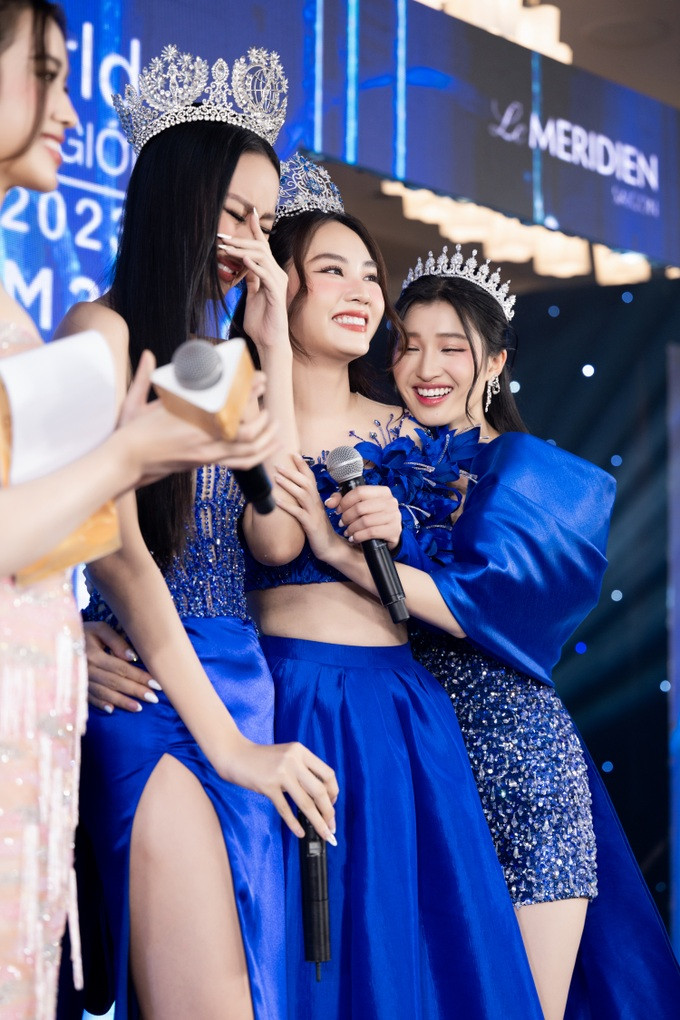 Bảo Ngọc từng nghẹn ngào chia sẻ về những áp lực của Hoa hậu Mai Phương.