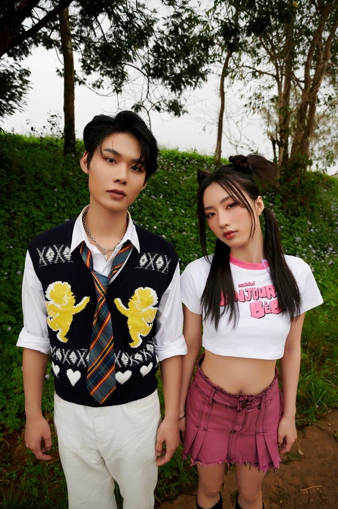 MV đã phần nào phản ánh các vấn đề liên quan đến tình yêu của giới trẻ ngày nay. MV đã phần nào phản ánh các vấn đề liên quan đến tình yêu của giới trẻ ngày nay.