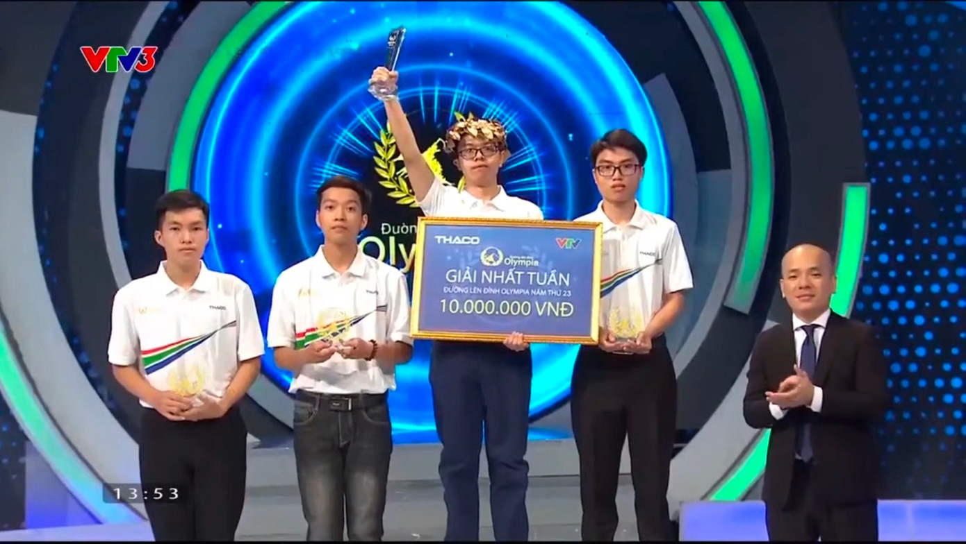 Nam sinh Hà Nội giành chiến thắng với 275 điểm. Nam sinh Hà Nội giành chiến thắng với 275 điểm.