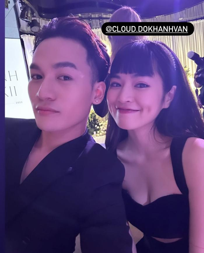 Khánh Vân &quot;Mắt Biếc&quot; có mặt để chúc phúc cặp đôi.