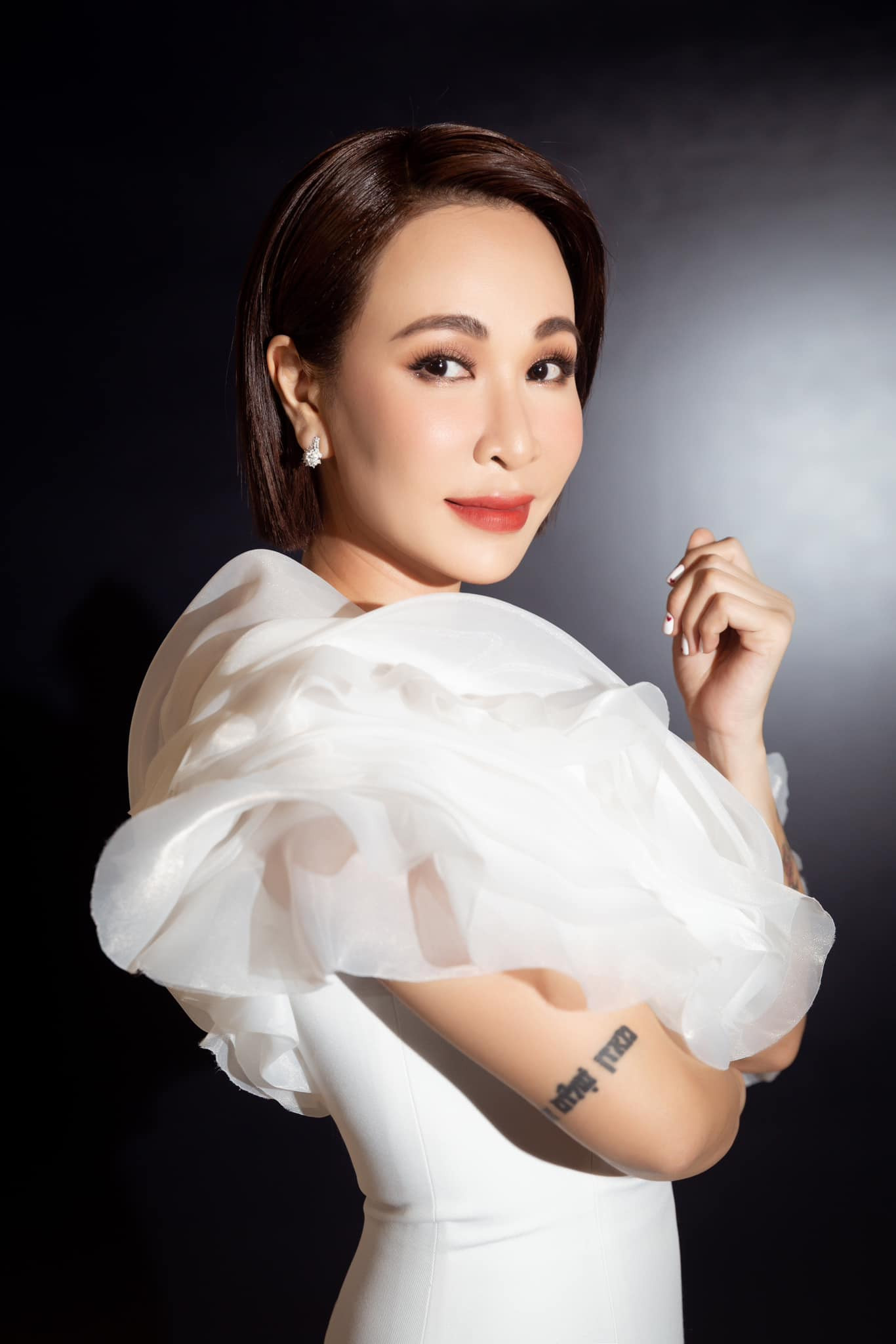 Uyên Linh từng nhiều lần vướng phải tranh cãi vì phát ngôn của bản thân.