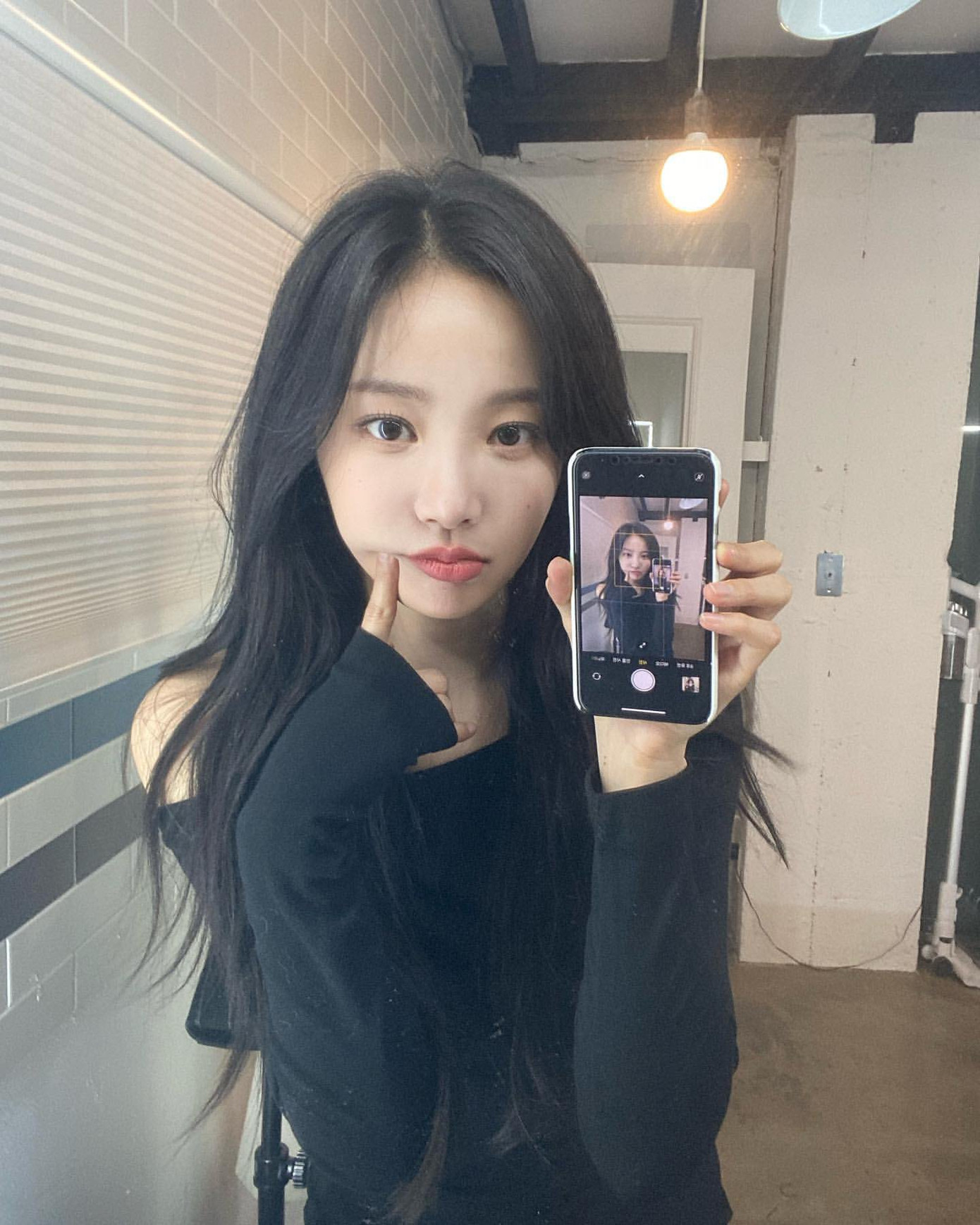 Cựu thành viên MOMOLAND Yeonwoo sở hữu làn da đáng ngưỡng mộ.
