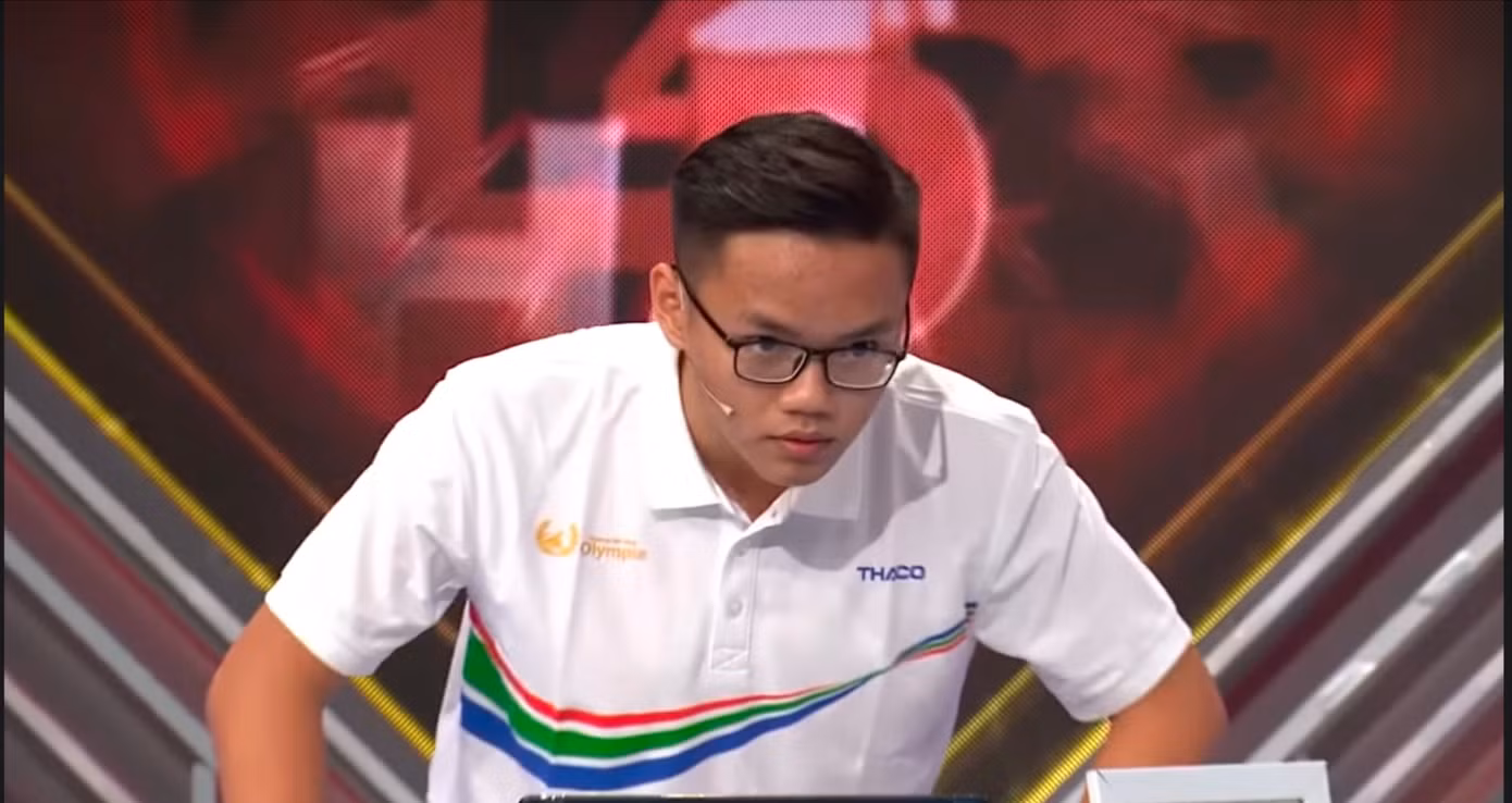 Gia Huy luôn dẫn đầu cả bốn phần thi, áp đảo các đối thủ còn lại.