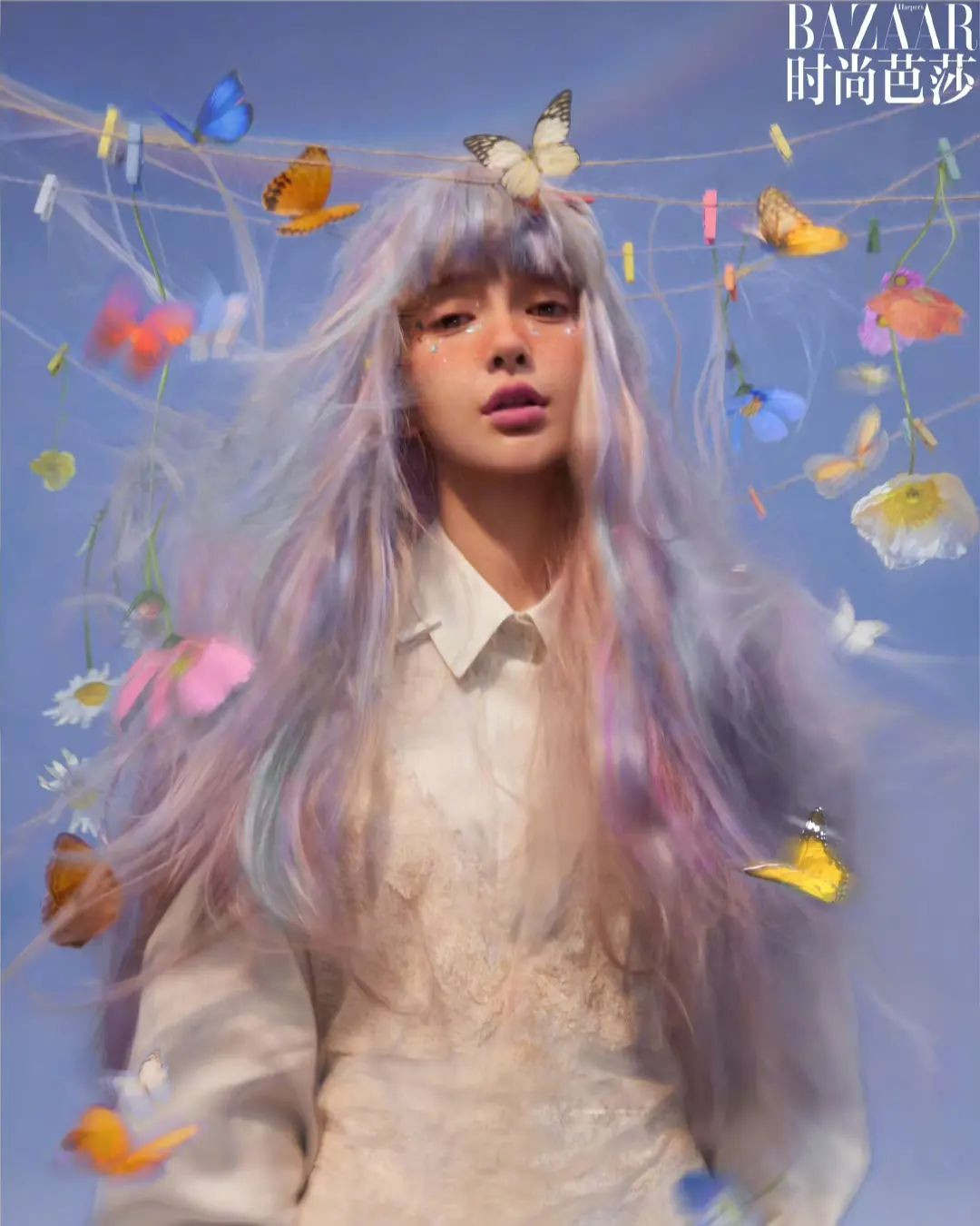 Tấm ảnh họa báo gây ấn tượng với nhan sắc như búp bê của mỹ nhân 34 tuổi.