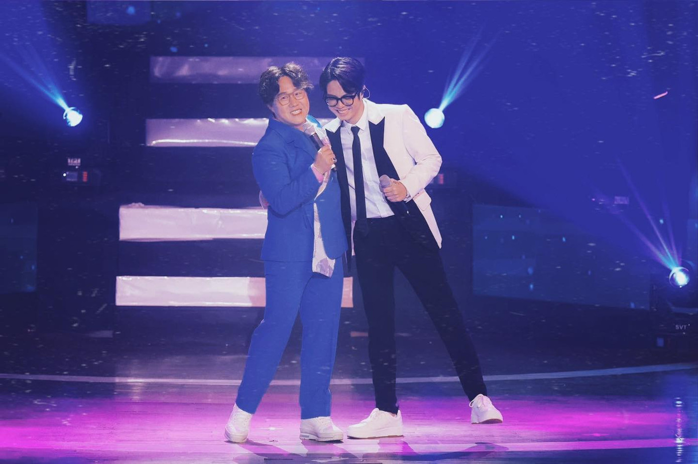 Trung Quân và Bùi Anh Tuấn có mối quan hệ đồng nghiệp thân thiết. Trung Quân và Bùi Anh Tuấn có mối quan hệ đồng nghiệp thân thiết.