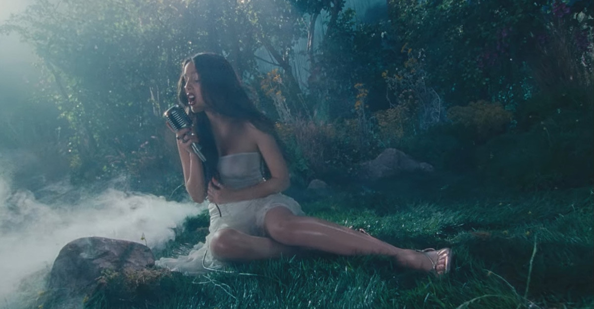 vampire đạt được nhiều thành công ngay khi vừa ra mắt.