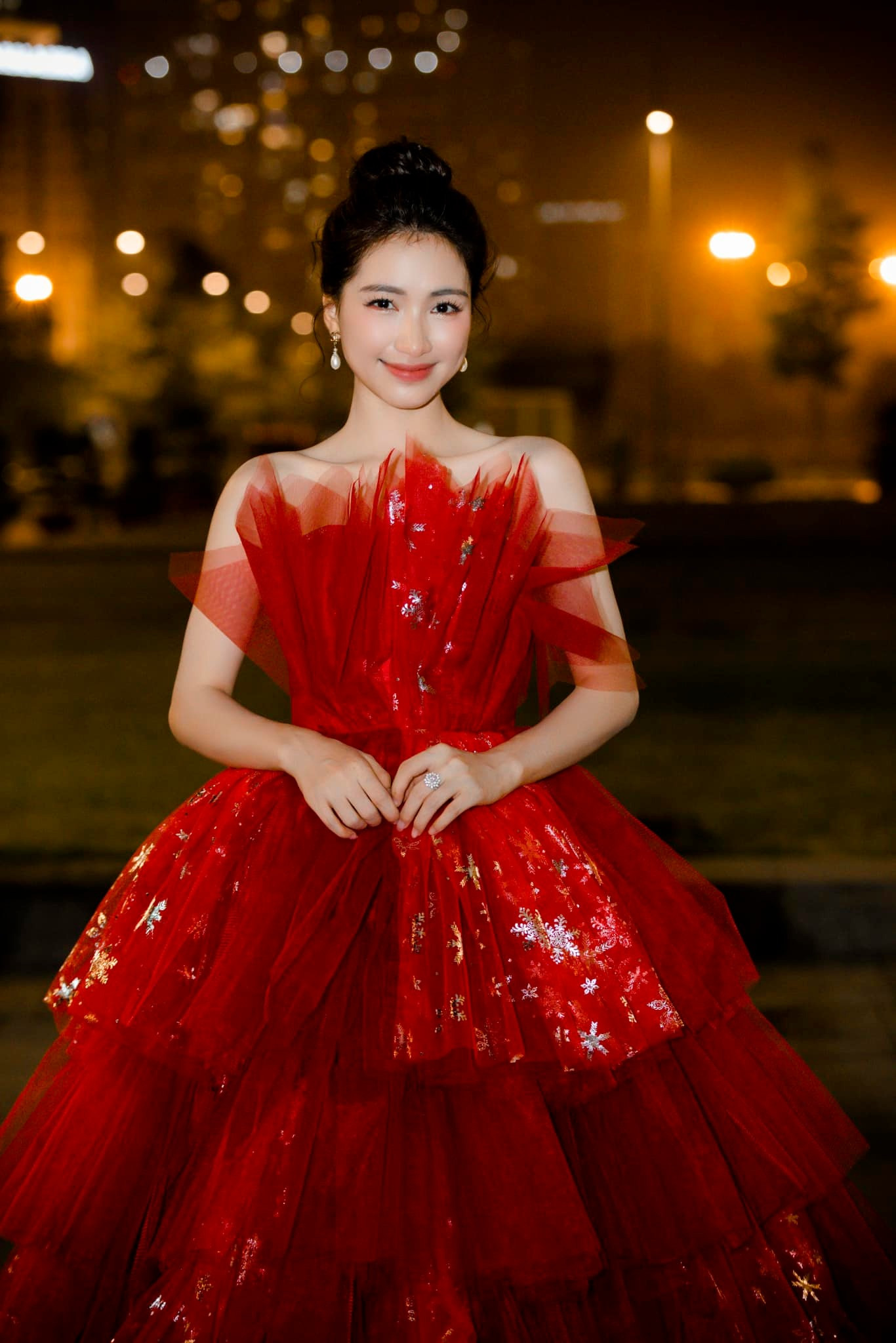 Nữ ca sĩ bày tỏ sự lo lắng trước tình hình sức khỏe hiện tại của bản thân. Nữ ca sĩ bày tỏ sự lo lắng trước tình hình sức khỏe hiện tại của bản thân.