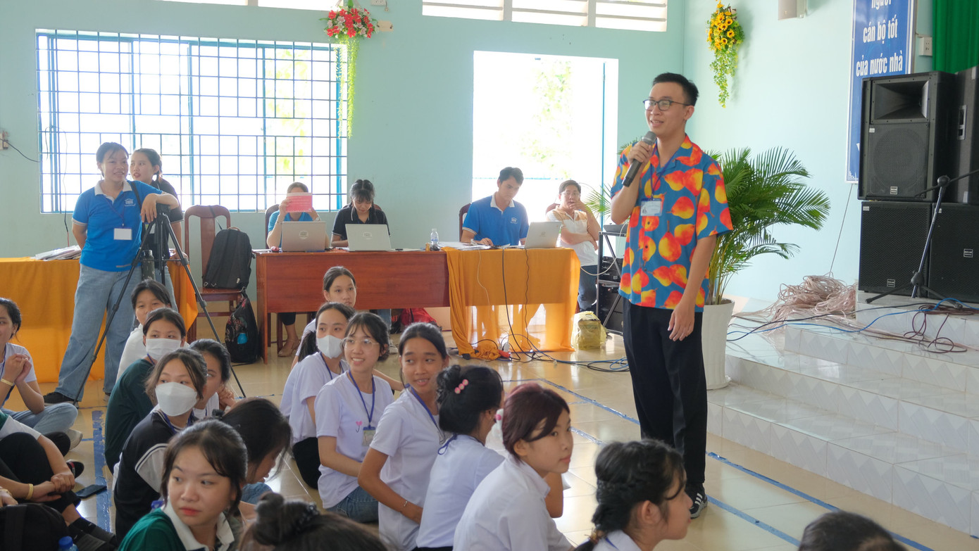 Uy Lê bày tỏ rất mong các chương trình thế này sẽ được nhân rộng, tạo điều kiện cho học sinh tiếp cận thêm thông tin nghề nghiệp