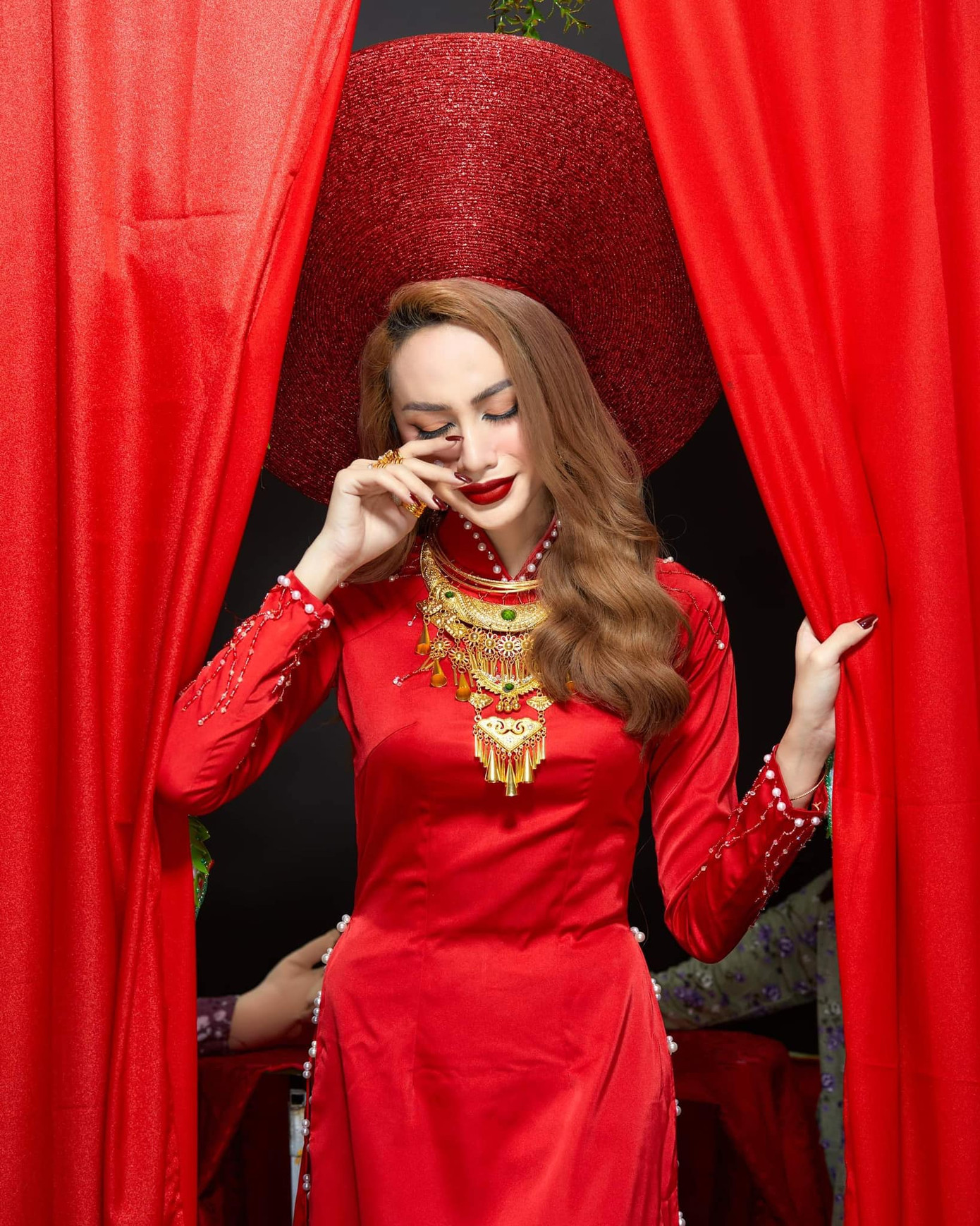 Tuy vướng phải tranh cãi nhưng không thể phủ nhận sự chăm chỉ của Lương Mỹ Kỳ. Tuy vướng phải tranh cãi nhưng không thể phủ nhận sự chăm chỉ của Lương Mỹ Kỳ.