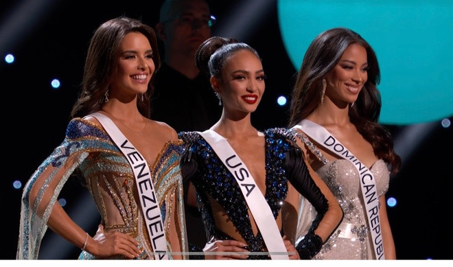 Top 3 chung cuộc tại Hoa hậu Hoàn vũ lần thứ 71. Top 3 chung cuộc tại Hoa hậu Hoàn vũ lần thứ 71.