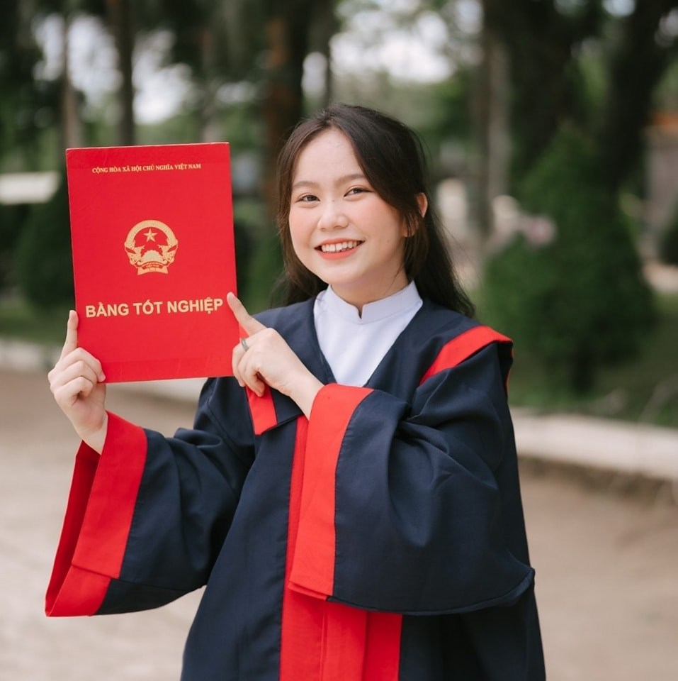 Ngọc Linh hồi hộp khi kỳ thi tốt nghiệp THPT Quốc gia 2023 đang đến rất gần. Ảnh: NVCC Ngọc Linh hồi hộp khi kỳ thi tốt nghiệp THPT Quốc gia 2023 đang đến rất gần. Ảnh: NVCC