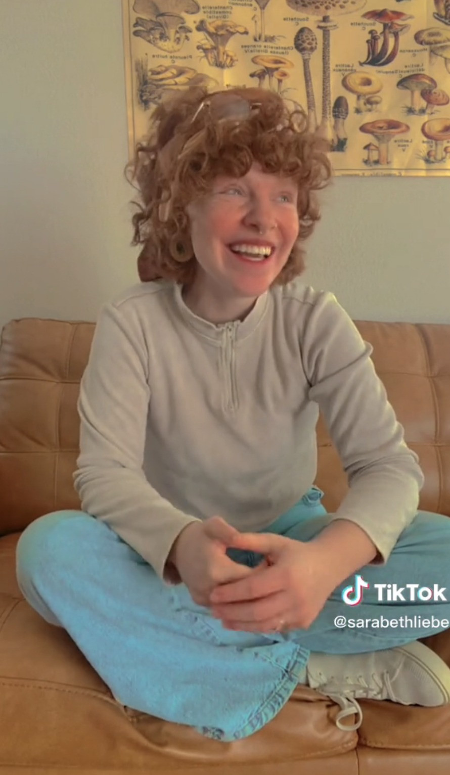 Sara Beth đăng clip cảm ơn cư dân mạng đã an ủi. Sara Beth đăng clip cảm ơn cư dân mạng đã an ủi.