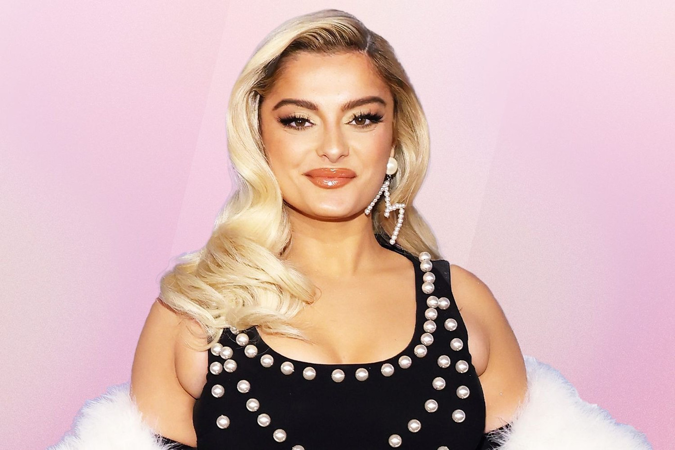 Bebe Rexha đang thực hiện tour diễn Best F*n Night Of My Life Tour. Bebe Rexha đang thực hiện tour diễn Best F*n Night Of My Life Tour.