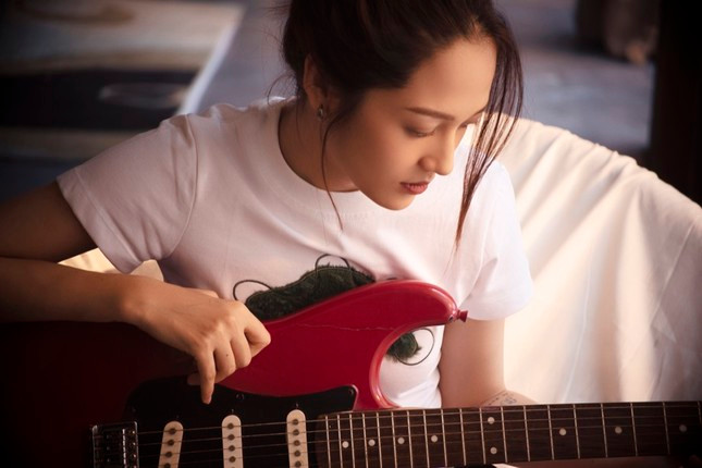 20 25 30 chạm đến nhiều khán giả bởi đã khắc họa thành công những cung bậc cảm xúc của mỗi người qua từng giai đoạn. 20 25 30 chạm đến nhiều khán giả bởi đã khắc họa thành công những cung bậc cảm xúc của mỗi người qua từng giai đoạn.