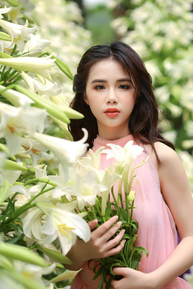 Bảo Linh gây thương nhớ bởi ngoại hình xinh xắn.