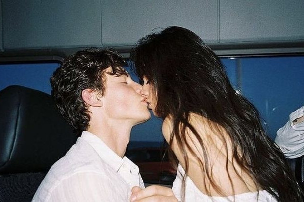 Tình yêu của Shawn Mendes và Camila Cabello được nhiều người ngưỡng mộ.