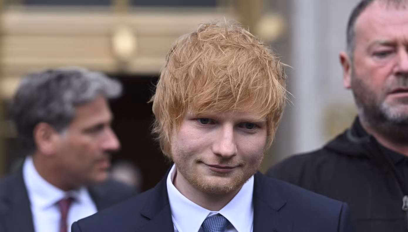 Ed Sheeran căng thẳng khi tham dự phiên tòa.
