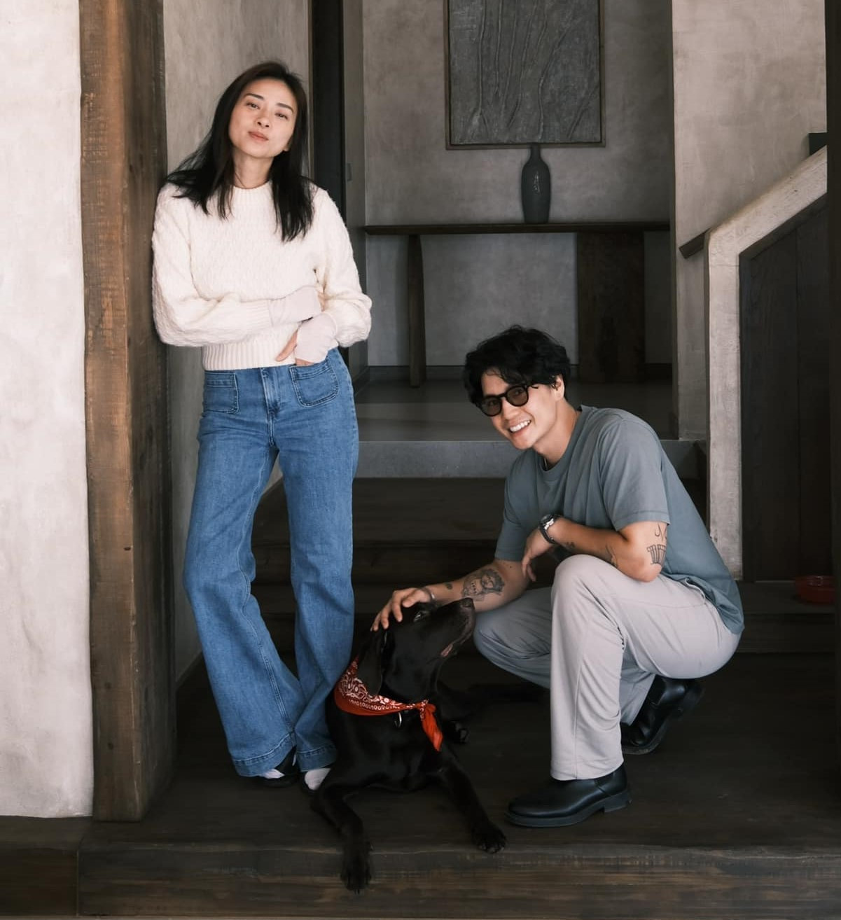 Lý do cả hai thường xuyên đi du lịch được Huy Trần cho biết là để tận hưởng cuộc sống sau khi kết hôn. Lý do cả hai thường xuyên đi du lịch được Huy Trần cho biết là để tận hưởng cuộc sống sau khi kết hôn.