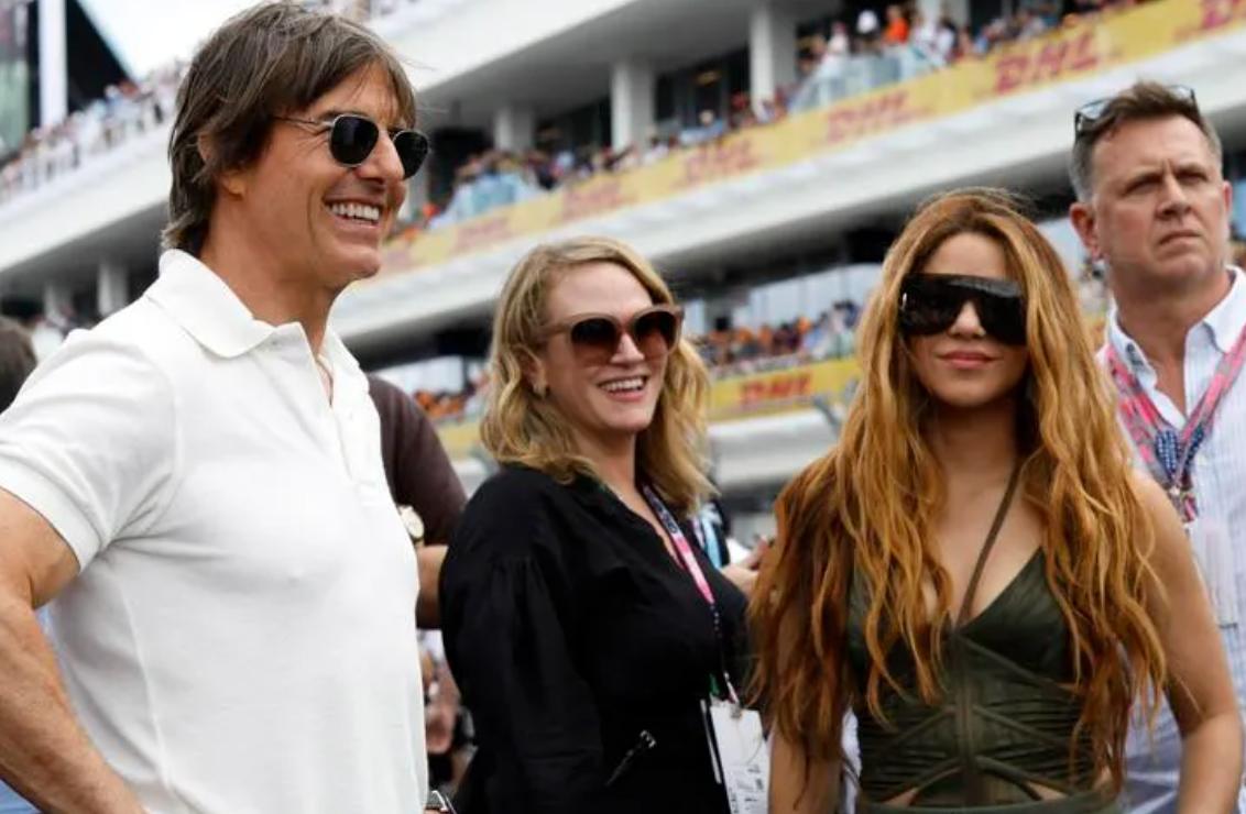 Shakira được cho là không hứng thú hẹn hò với Tom Cruise. Shakira được cho là không hứng thú hẹn hò với Tom Cruise.