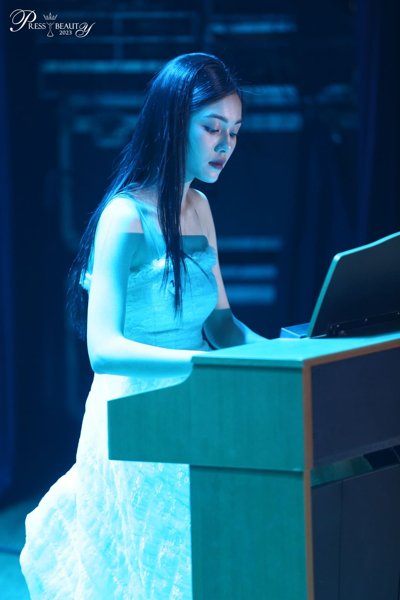 Tân Hoa khôi là một trong những gương mặt nổi bật nhất tại Vòng Bán kết với những phần thi được đầu tư công phu.