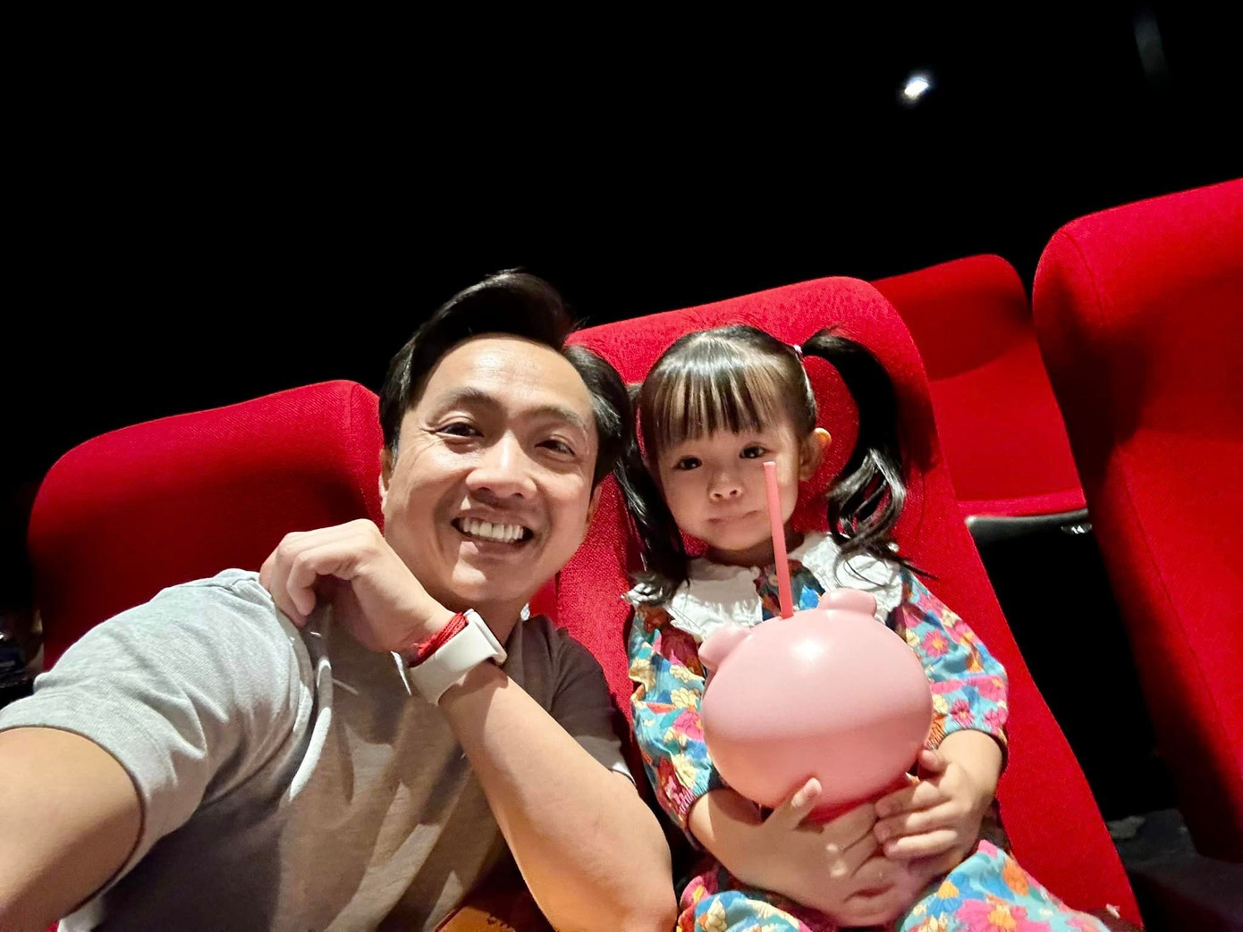 Suchin được khen ngợi nhờ vào vẻ lém lỉnh và đáng yêu. Suchin được khen ngợi nhờ vào vẻ lém lỉnh và đáng yêu.