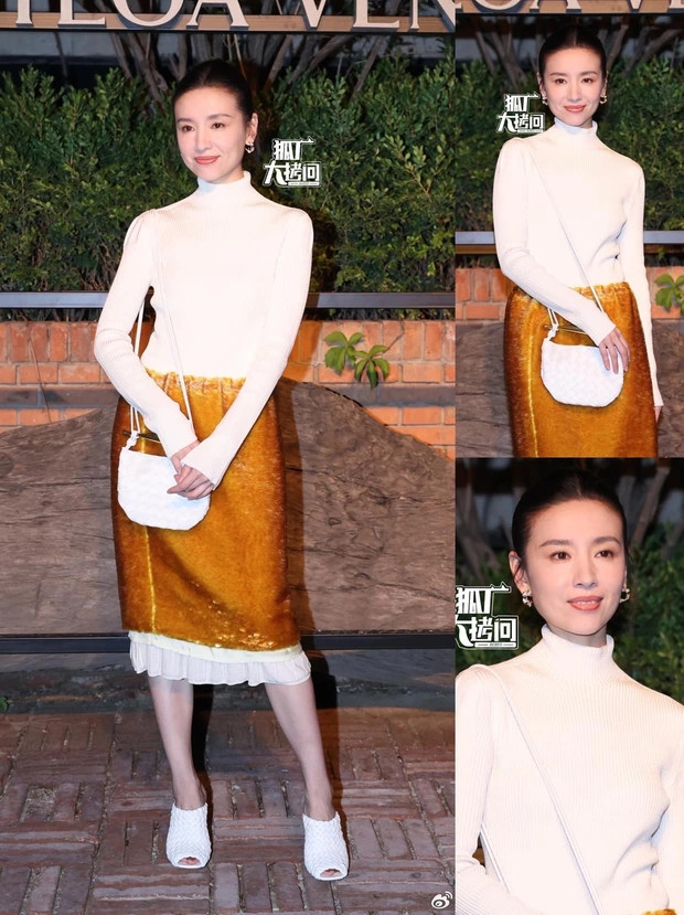 Nữ minh tinh Đổng Khiết trong mẫu váy cách điệu độc đáo.