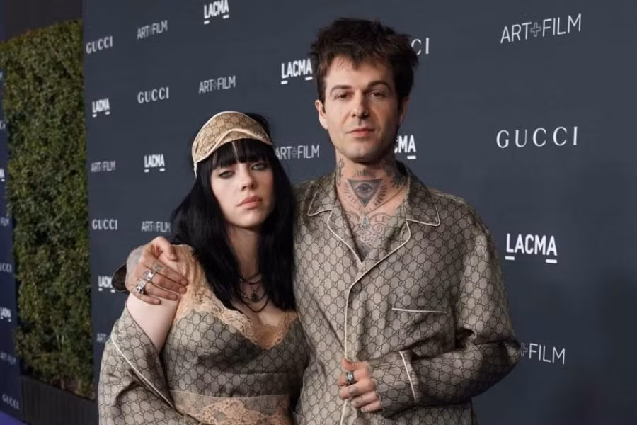 Billie Eilish và Jesse Rutherford tại LACMA Art + Film Gala 2022.