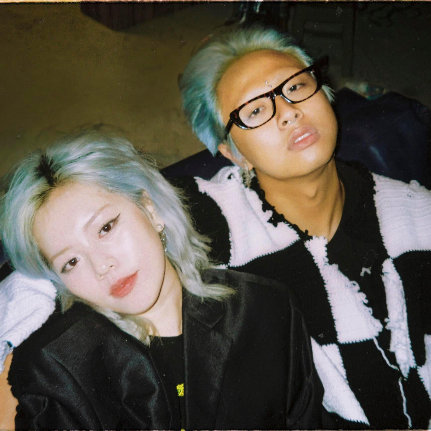 Chân dung bộ đôi nghệ sĩ Việt tài năng. Chân dung bộ đôi nghệ sĩ Việt tài năng.